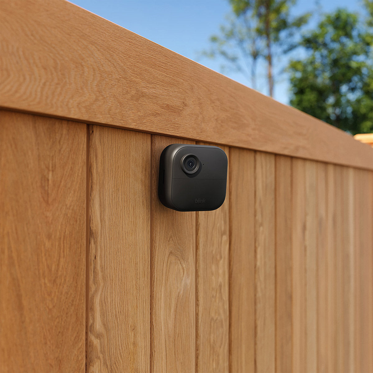 - 8 Camera Security System - 6 Outdoor, 2 Mini Indoor Plug-In Cameras, with Yard Sign