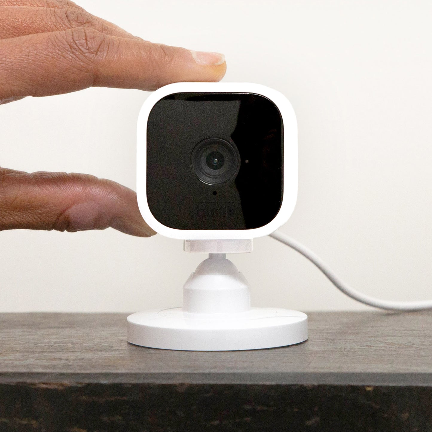 - 8 Camera Security System - 6 Outdoor, 2 Mini Indoor Plug-In Cameras, with Yard Sign